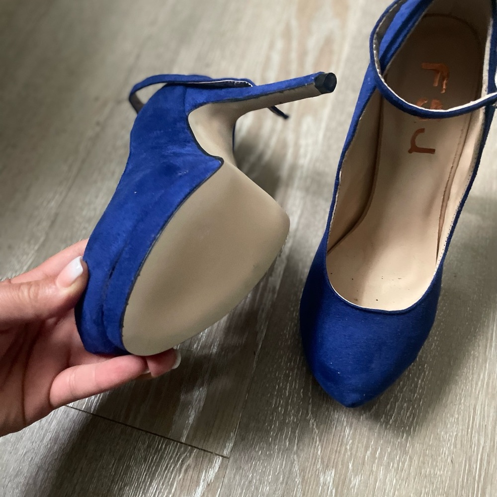 King blue pretty heels - Picture 3 of 3